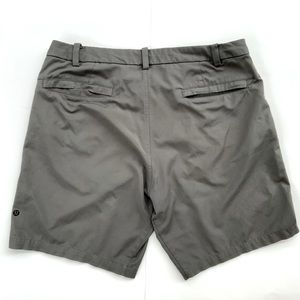 Lululemon Gray Men’s Shorts 36